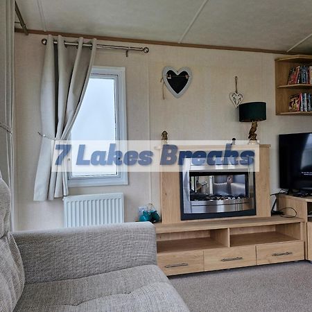 7 Lakes Breaks At 7 Lakes Country Park Crowle  Exterior foto